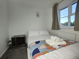 Tyburn Home, Birmingham With Free Parking