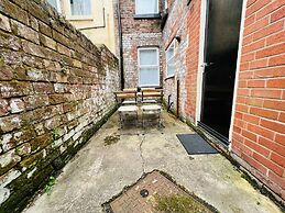 Remarkable 4-bed House in Bootle, Liverpool