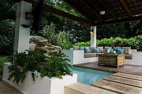 Villa Uxmal by BVR