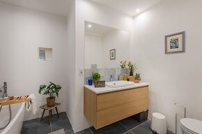 Casa Daria in Lucca With 4 Bedrooms and 3 Bathrooms