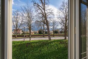 Casa Daria in Lucca With 4 Bedrooms and 3 Bathrooms