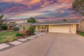 Sunsets on 11th by Avantstay Resort-style Pool + Hot Tub Game Room