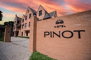Pinot Hotel