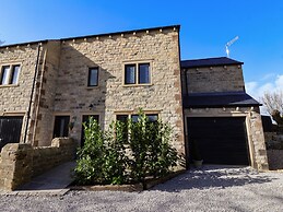 The Swans Nest Lock View