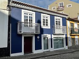 Partenope Hostel and Suites