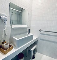 Partenope Hostel and Suites