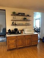 Driftwood Wilderness Lodge