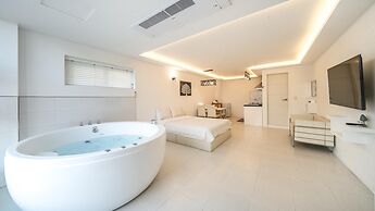 Geoje Badageurigo Pension