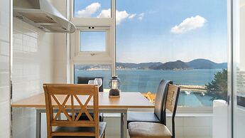 Geoje Badageurigo Pension