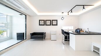 Geoje Badageurigo Pension