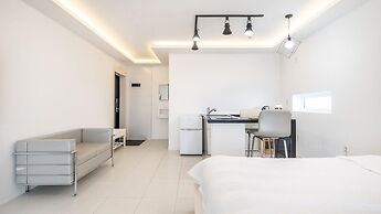 Geoje Badageurigo Pension