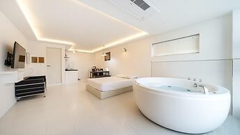 Geoje Badageurigo Pension