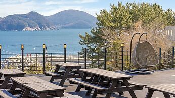 Geoje Badageurigo Pension