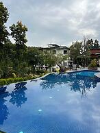 Ataraxia Crestmont Resorts & Spa