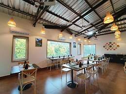 Ataraxia Crestmont Resorts & Spa