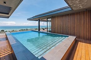 Legend Hill Resort & Spa