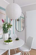 HOLT’s Sublime Minty Green 1BR on the Park