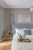 HOLT’s Sublime Minty Green 1BR on the Park