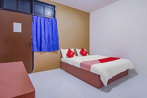 OYO 89994 Kartini House