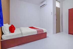 OYO 89994 Kartini House