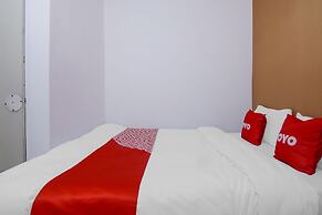 OYO 89994 Kartini House