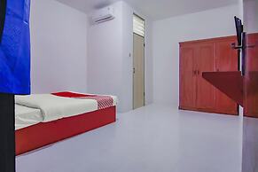 OYO 89994 Kartini House