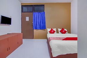 OYO 89994 Kartini House