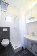 Room in Guest Room - Plava Laguna Bed and Breakfast