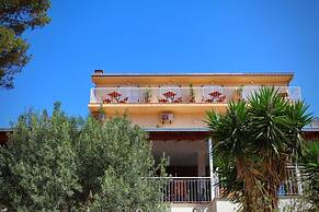 Room in Guest Room - Plava Laguna Bed and Breakfast