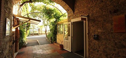 HOTEL  L'ART DES METS BY COTE JARDIN