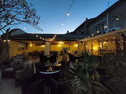 HOTEL  L'ART DES METS BY COTE JARDIN
