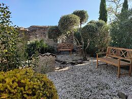 HOTEL  L'ART DES METS BY COTE JARDIN