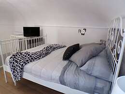 Astra Wi-fi Studio Apartment in the Historic Center