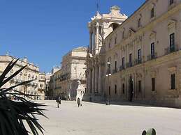 Astra Wi-fi Studio Apartment in the Historic Center