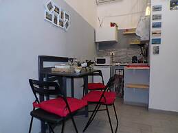 Astra Wi-fi Studio Apartment in the Historic Center