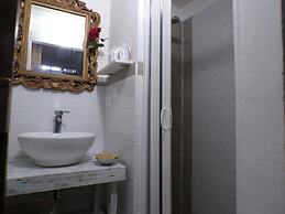 Astra Wi-fi Studio Apartment in the Historic Center