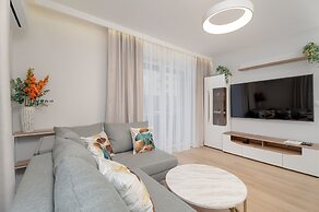 Bright Apartment With Balcony by Renters