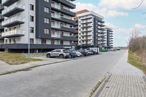 Bright Apartment With Balcony by Renters
