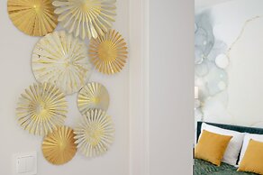 Bright Apartment With Balcony by Renters