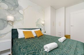 Bright Apartment With Balcony by Renters