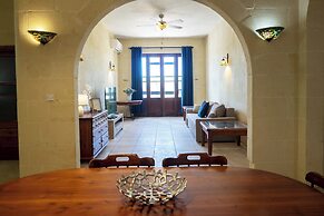 Zest Gozitan Villa & Pool