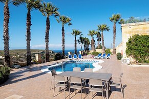 Zest Gozitan Villa & Pool