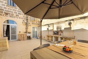 Surwig Gozitan Villa & Pool