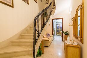 Sunny Maltese Townhouse Madonnina Kalkara