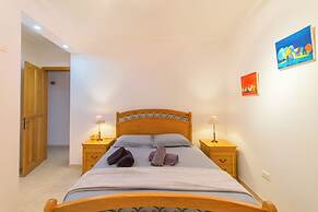 A Lovely Apart By The Sea Sliema