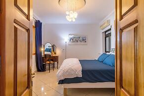 Magnificent sunny seafront Apart Sliema