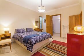 Magnificent sunny seafront Apart Sliema