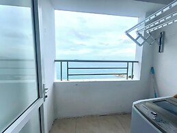 Muong Thanh Beachfront Apartment