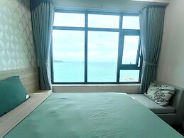 Muong Thanh Beachfront Apartment
