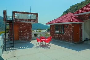 Al Qamar Guest House